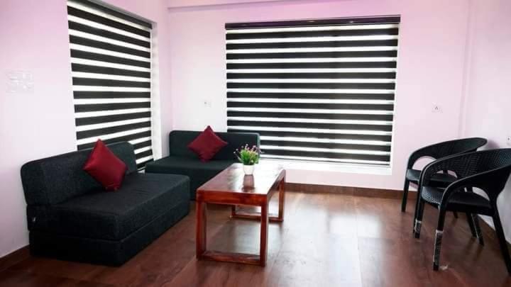 Pine Trees Holidays Homestay Vagamon