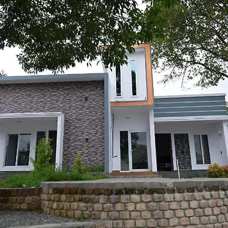 Pine Trees Home Holidays Vagamon Exterior photo