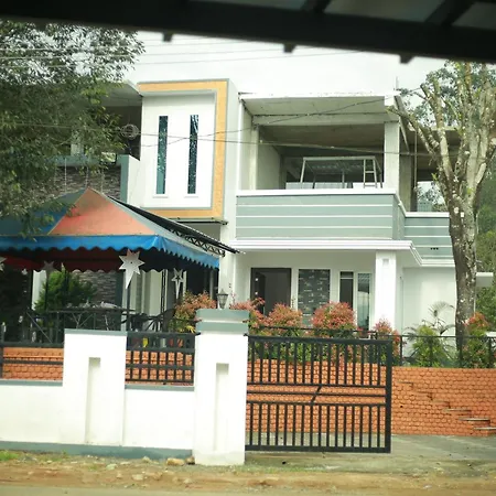Pine Trees Home Holidays Vagamon Exterior photo